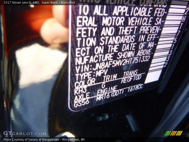 Super Black / Black/Red 2017 Nissan Juke SL AWD
