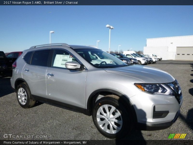 Brilliant Silver / Charcoal 2017 Nissan Rogue S AWD