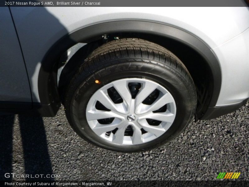 Brilliant Silver / Charcoal 2017 Nissan Rogue S AWD