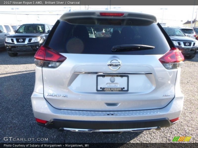Brilliant Silver / Charcoal 2017 Nissan Rogue S AWD
