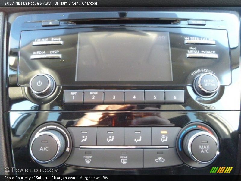 Brilliant Silver / Charcoal 2017 Nissan Rogue S AWD