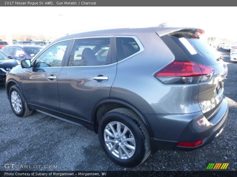 Gun Metallic / Charcoal 2017 Nissan Rogue SV AWD