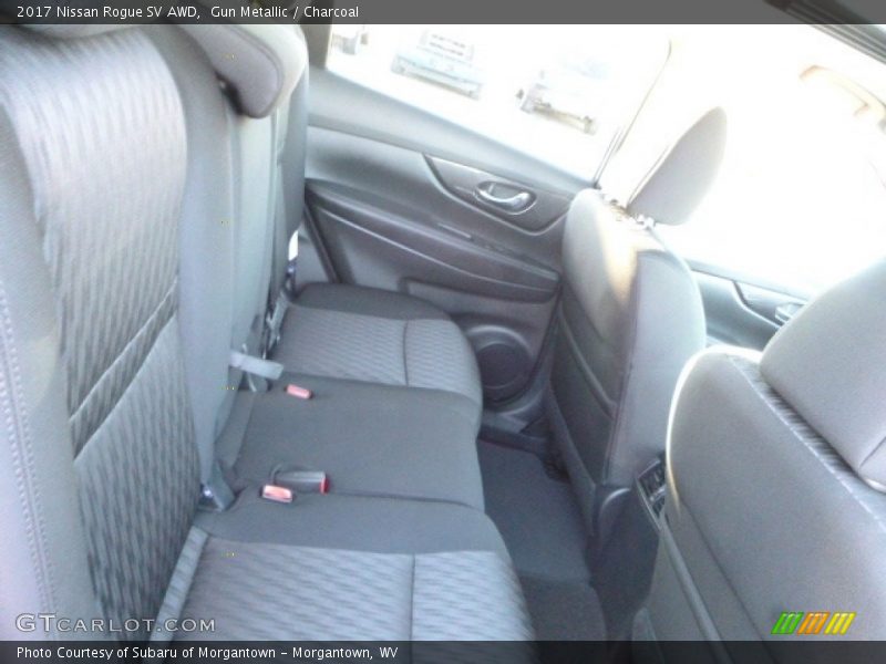 Gun Metallic / Charcoal 2017 Nissan Rogue SV AWD