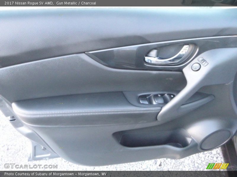 Gun Metallic / Charcoal 2017 Nissan Rogue SV AWD
