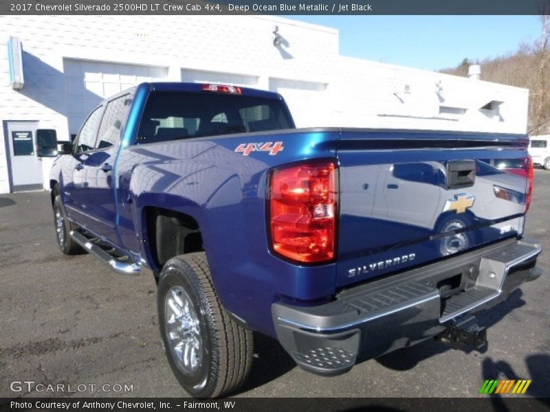 Deep Ocean Blue Metallic / Jet Black 2017 Chevrolet Silverado 2500HD LT Crew Cab 4x4