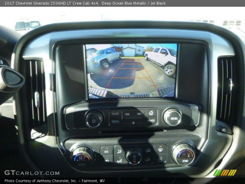 Deep Ocean Blue Metallic / Jet Black 2017 Chevrolet Silverado 2500HD LT Crew Cab 4x4