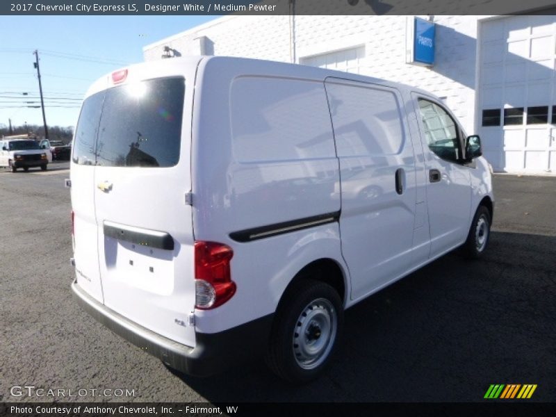 Designer White / Medium Pewter 2017 Chevrolet City Express LS