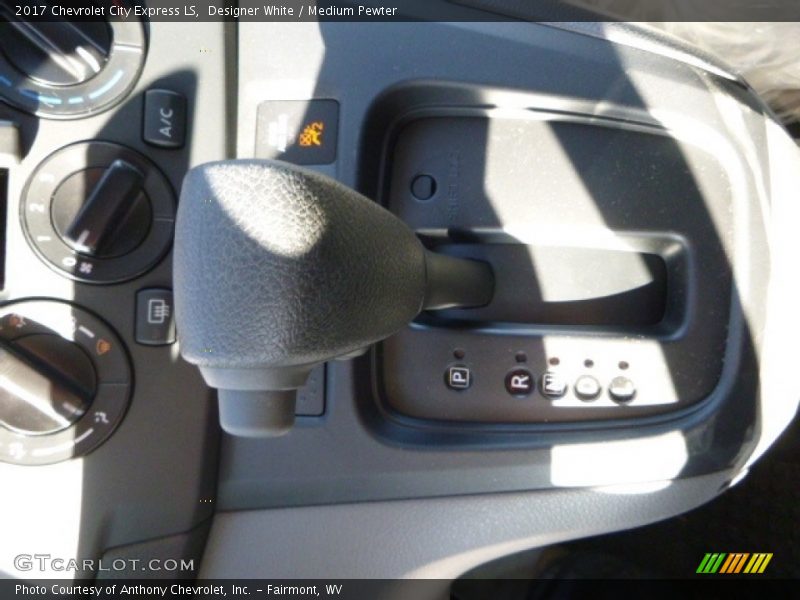 Designer White / Medium Pewter 2017 Chevrolet City Express LS