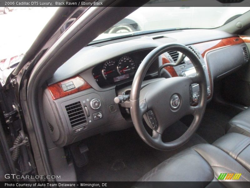 Black Raven / Ebony Black 2006 Cadillac DTS Luxury