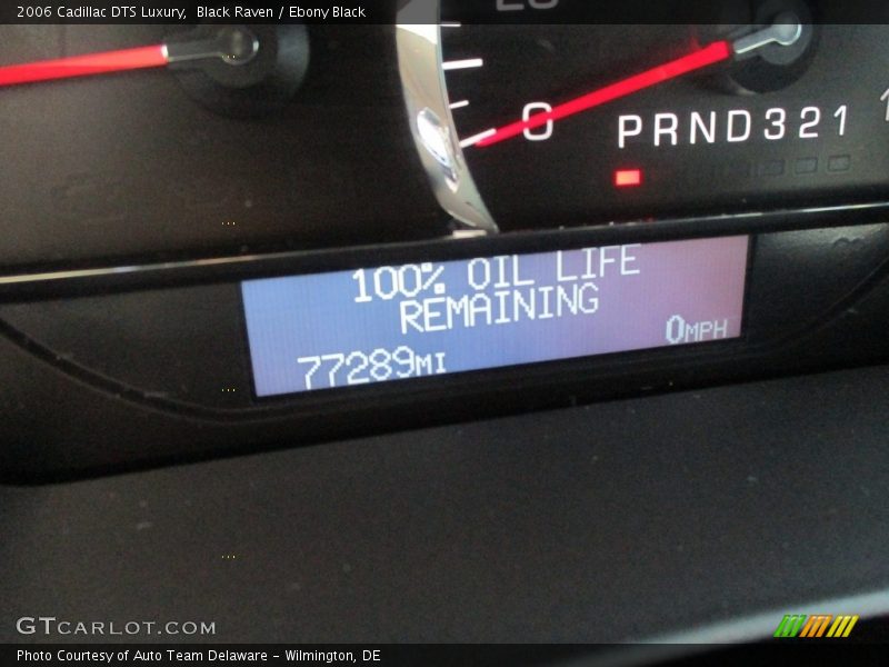 Black Raven / Ebony Black 2006 Cadillac DTS Luxury