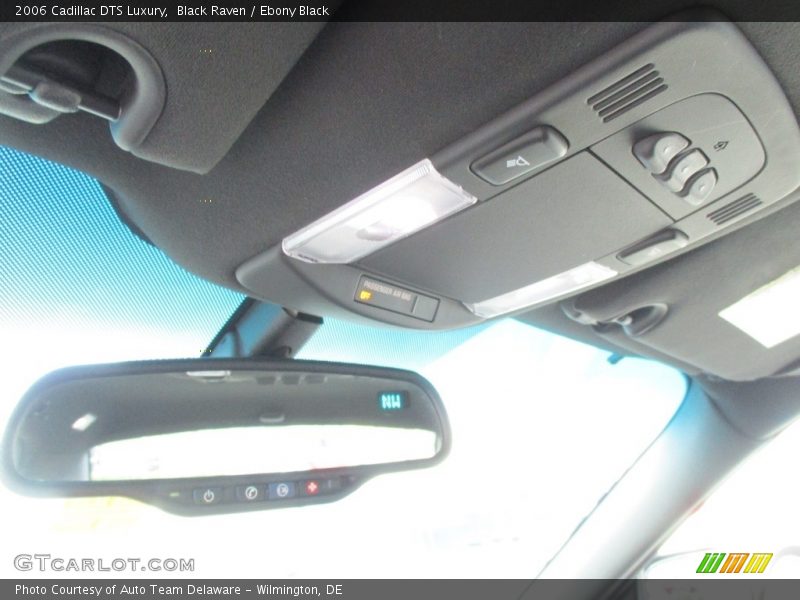 Black Raven / Ebony Black 2006 Cadillac DTS Luxury