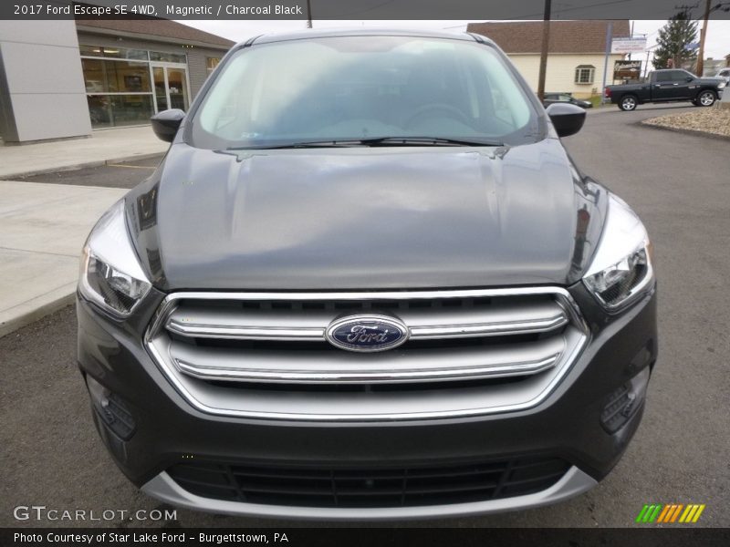 Magnetic / Charcoal Black 2017 Ford Escape SE 4WD