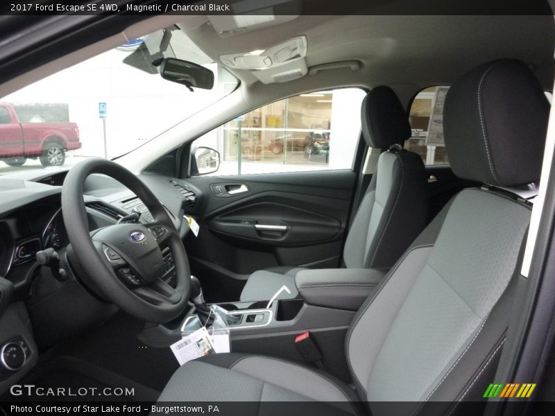 Magnetic / Charcoal Black 2017 Ford Escape SE 4WD