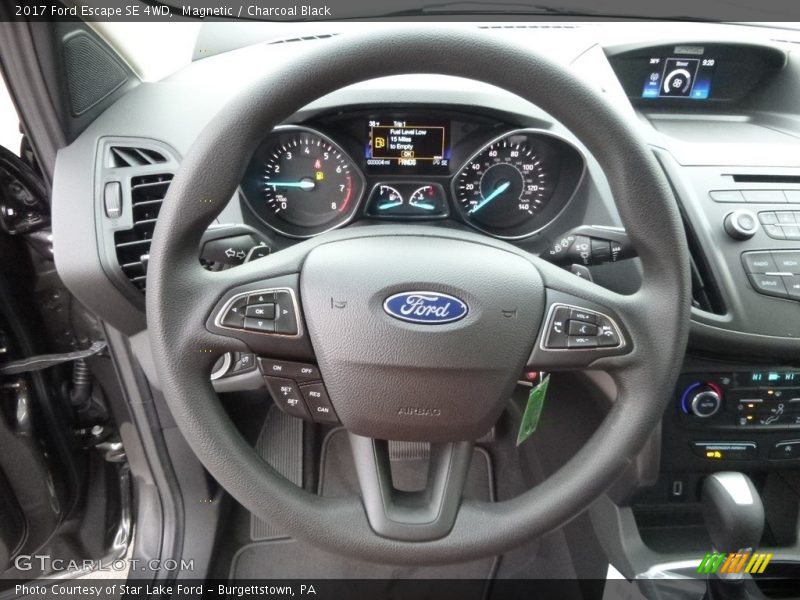 Magnetic / Charcoal Black 2017 Ford Escape SE 4WD