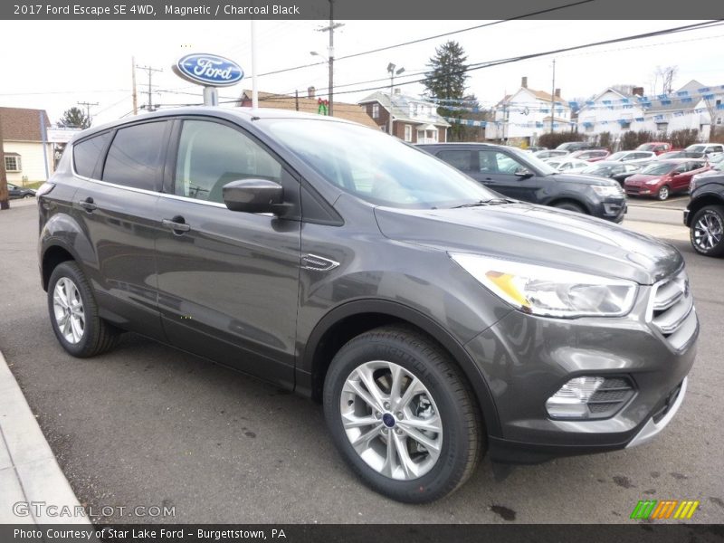Magnetic / Charcoal Black 2017 Ford Escape SE 4WD