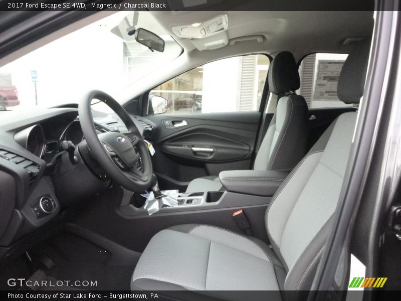 Magnetic / Charcoal Black 2017 Ford Escape SE 4WD