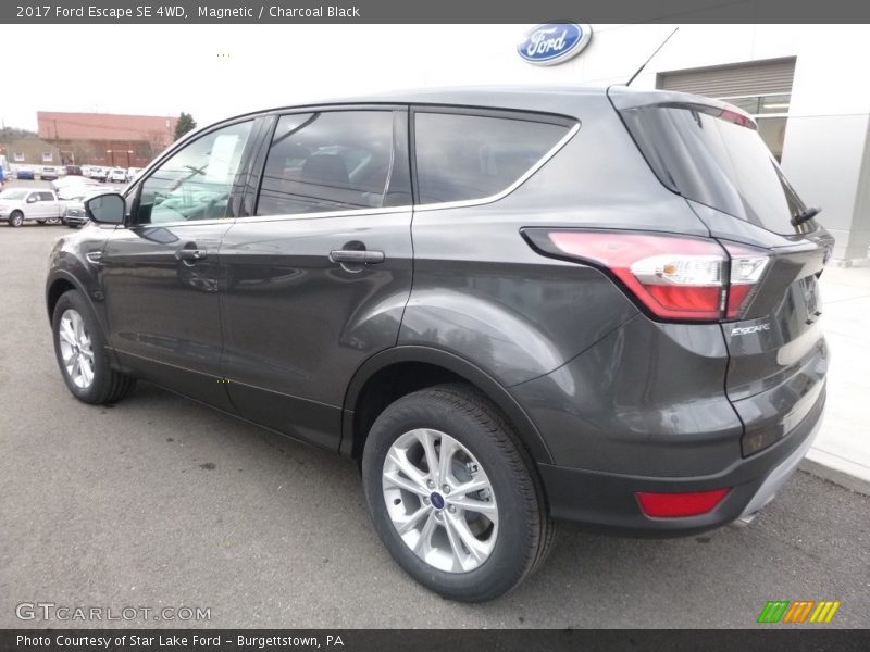 Magnetic / Charcoal Black 2017 Ford Escape SE 4WD