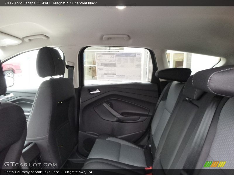 Magnetic / Charcoal Black 2017 Ford Escape SE 4WD