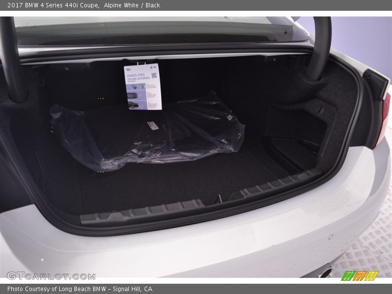 Alpine White / Black 2017 BMW 4 Series 440i Coupe