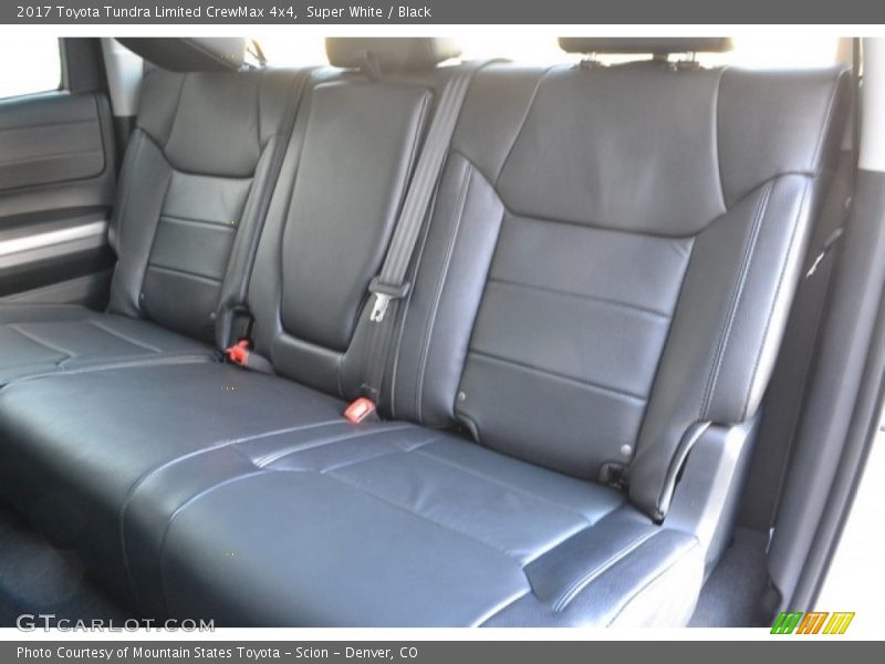 Super White / Black 2017 Toyota Tundra Limited CrewMax 4x4