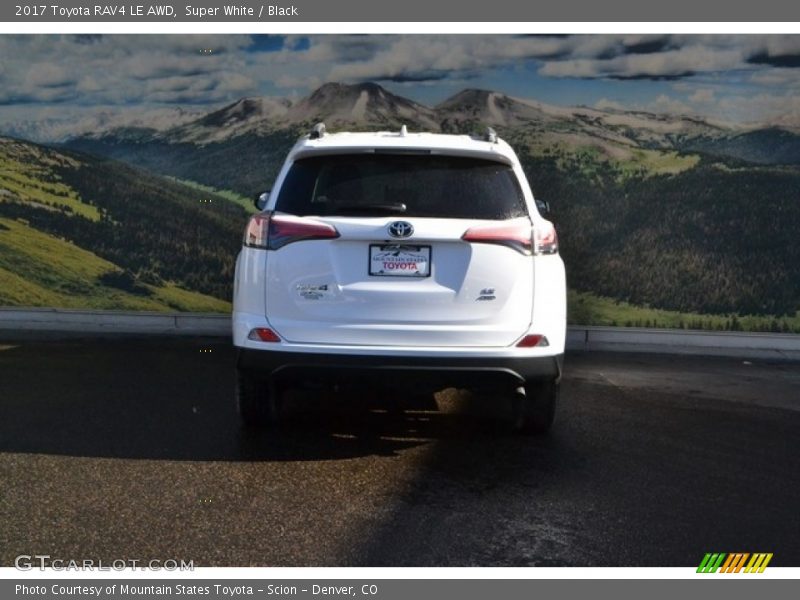 Super White / Black 2017 Toyota RAV4 LE AWD