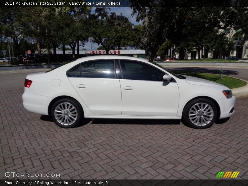 Candy White / Cornsilk Beige 2011 Volkswagen Jetta SEL Sedan