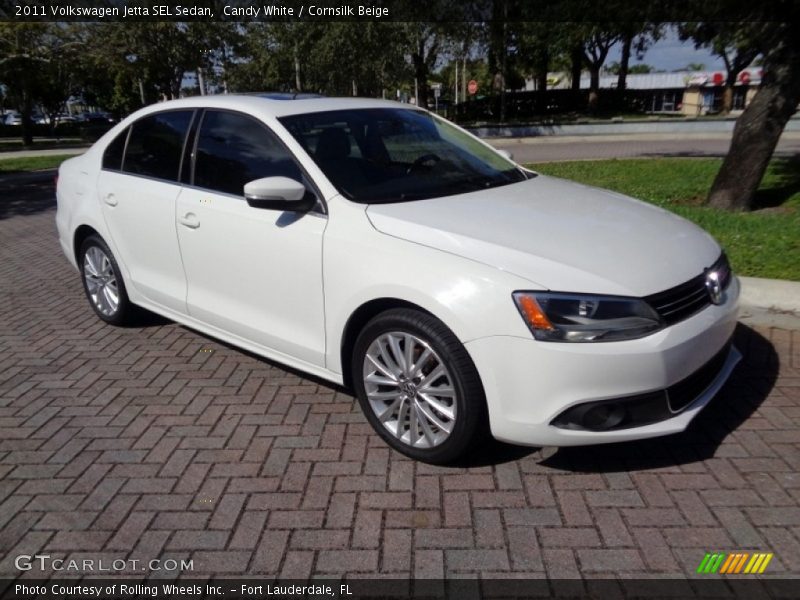 Candy White / Cornsilk Beige 2011 Volkswagen Jetta SEL Sedan