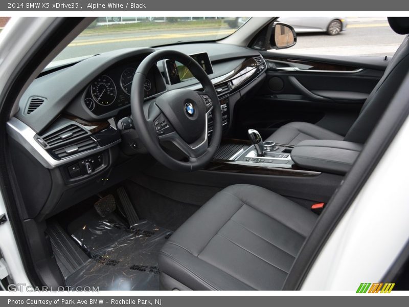 Alpine White / Black 2014 BMW X5 xDrive35i