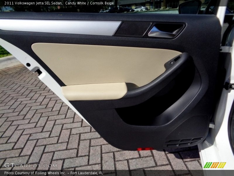 Candy White / Cornsilk Beige 2011 Volkswagen Jetta SEL Sedan