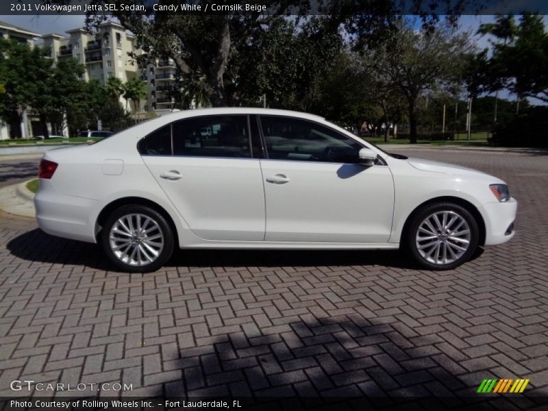 Candy White / Cornsilk Beige 2011 Volkswagen Jetta SEL Sedan