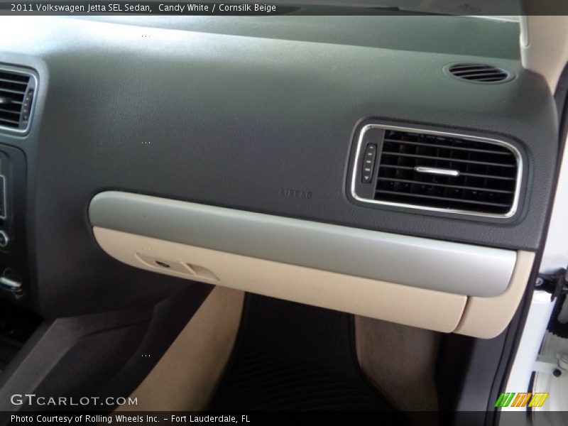 Candy White / Cornsilk Beige 2011 Volkswagen Jetta SEL Sedan