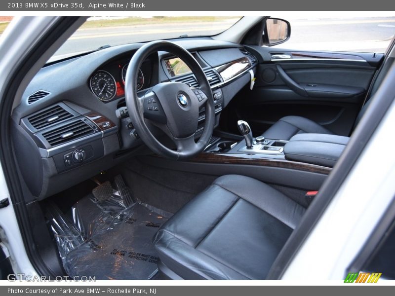 Alpine White / Black 2013 BMW X5 xDrive 35d
