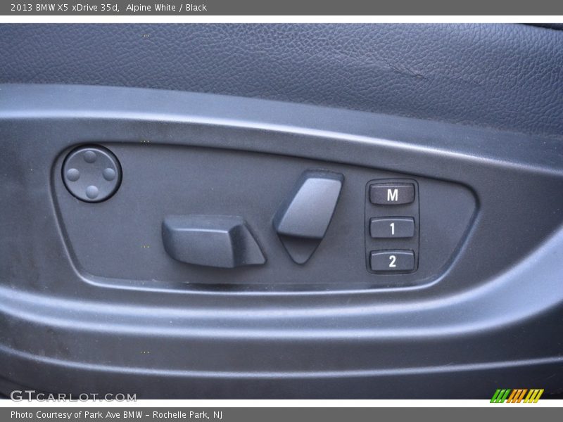 Alpine White / Black 2013 BMW X5 xDrive 35d