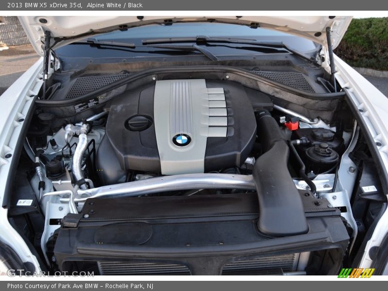 Alpine White / Black 2013 BMW X5 xDrive 35d