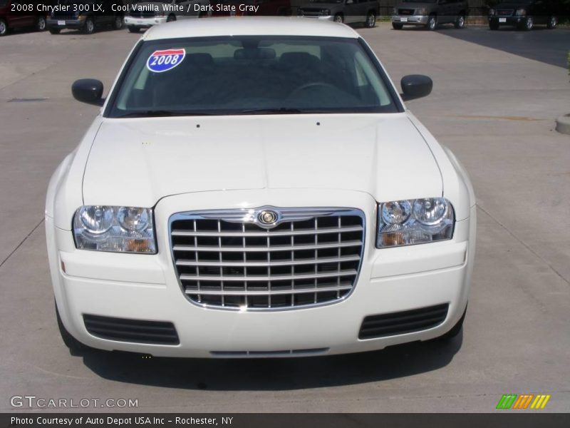 Cool Vanilla White / Dark Slate Gray 2008 Chrysler 300 LX