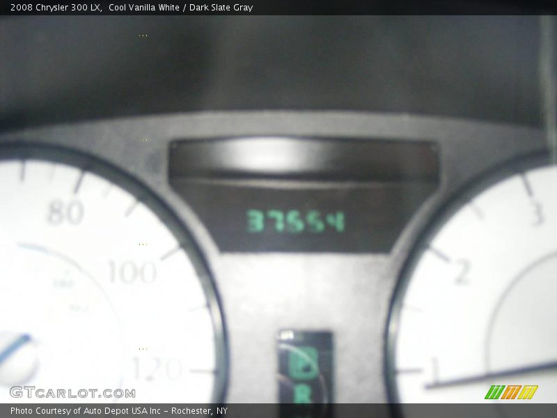 Cool Vanilla White / Dark Slate Gray 2008 Chrysler 300 LX