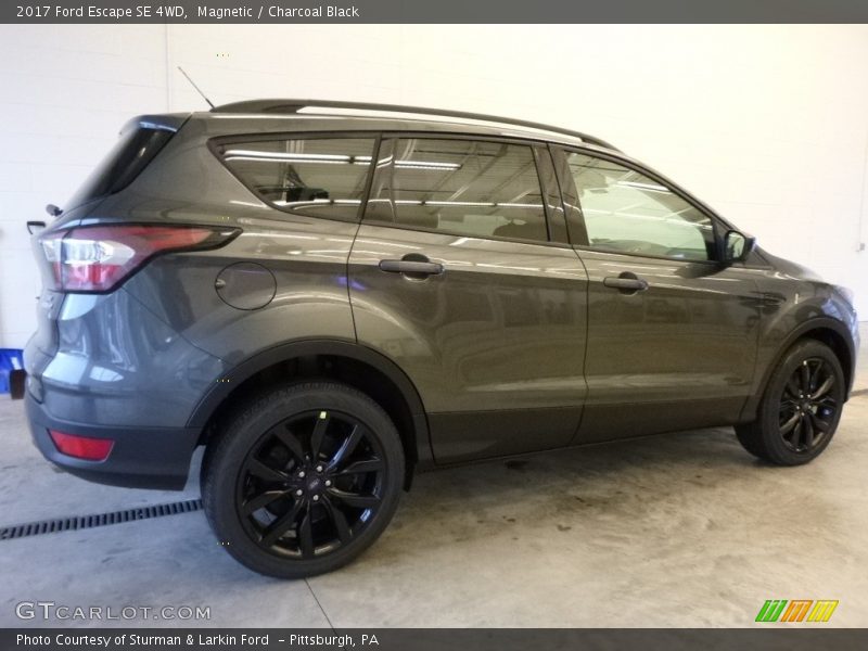 Magnetic / Charcoal Black 2017 Ford Escape SE 4WD