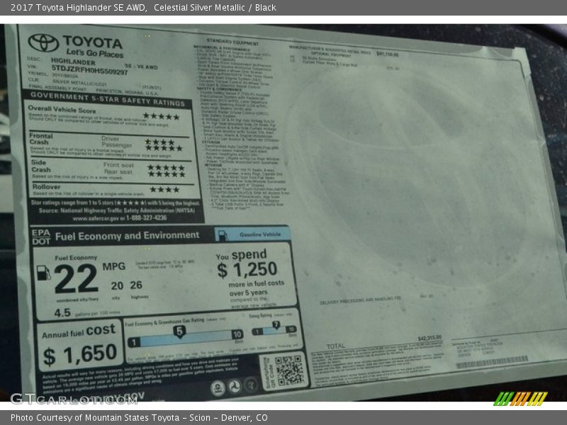Celestial Silver Metallic / Black 2017 Toyota Highlander SE AWD