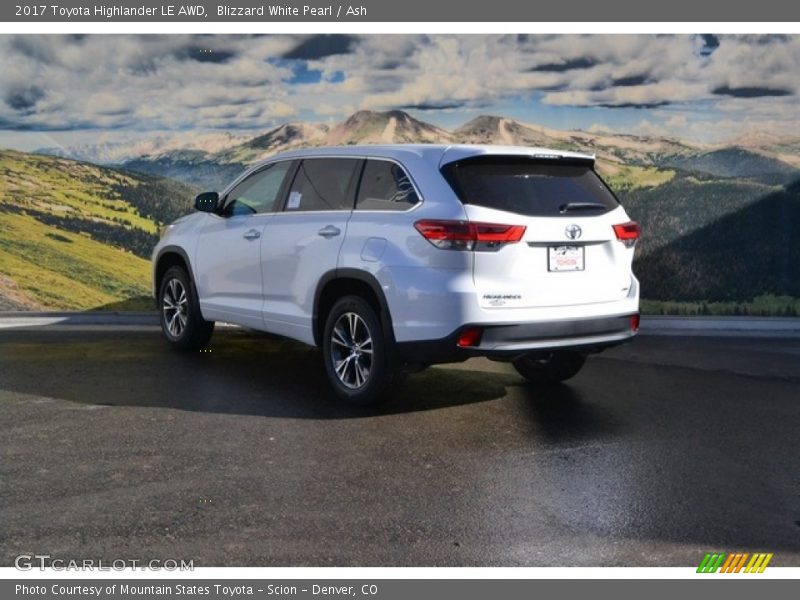 Blizzard White Pearl / Ash 2017 Toyota Highlander LE AWD