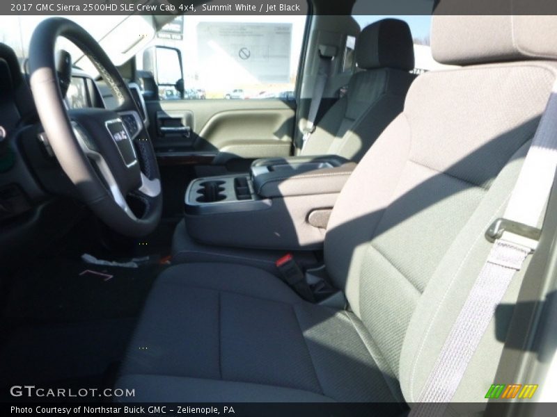 Summit White / Jet Black 2017 GMC Sierra 2500HD SLE Crew Cab 4x4