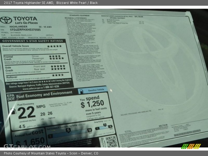 Blizzard White Pearl / Black 2017 Toyota Highlander SE AWD