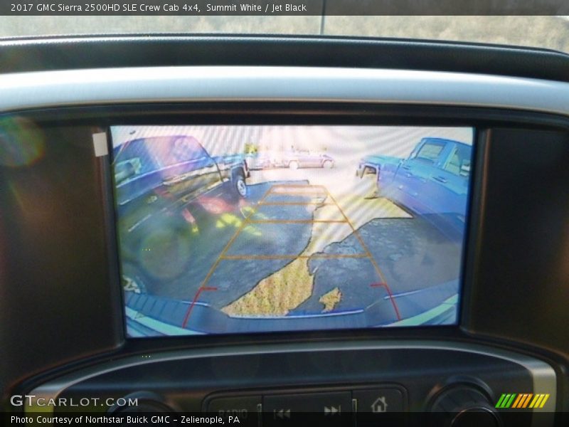 Summit White / Jet Black 2017 GMC Sierra 2500HD SLE Crew Cab 4x4