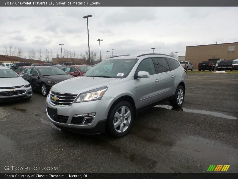 Silver Ice Metallic / Ebony 2017 Chevrolet Traverse LT