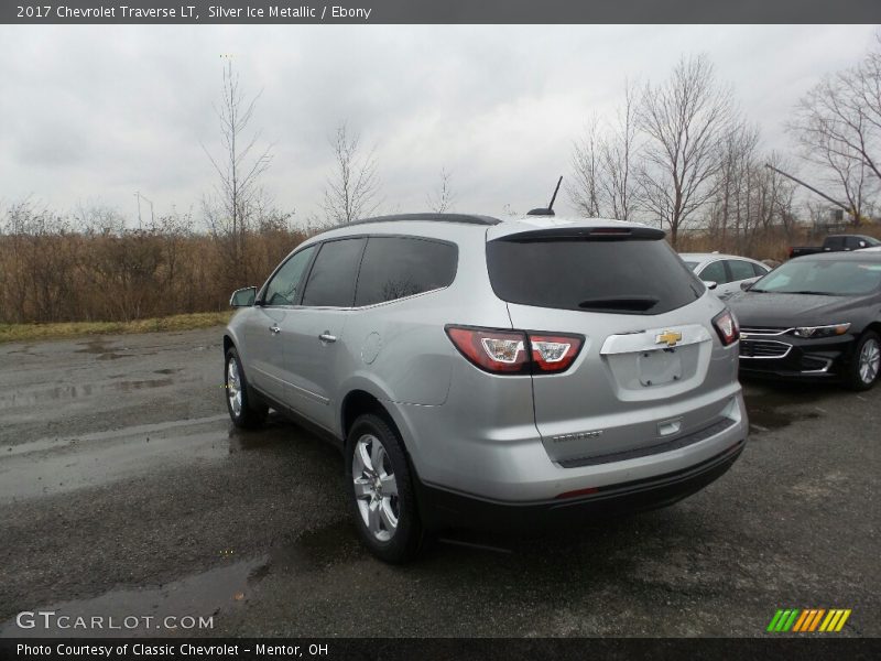 Silver Ice Metallic / Ebony 2017 Chevrolet Traverse LT