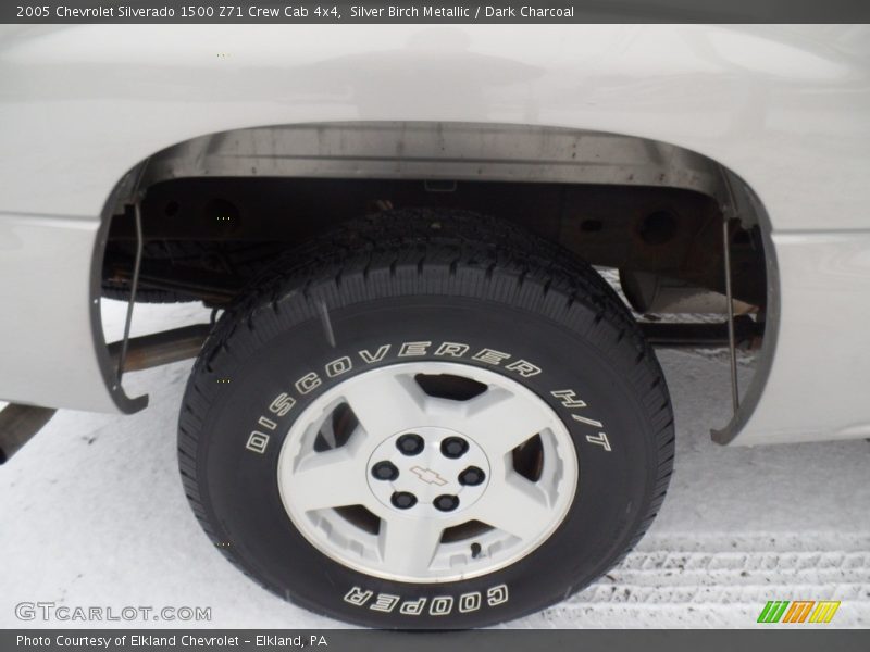 Silver Birch Metallic / Dark Charcoal 2005 Chevrolet Silverado 1500 Z71 Crew Cab 4x4
