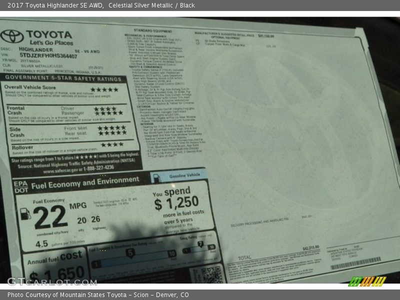 Celestial Silver Metallic / Black 2017 Toyota Highlander SE AWD