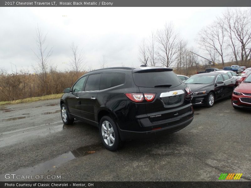 Mosaic Black Metallic / Ebony 2017 Chevrolet Traverse LT