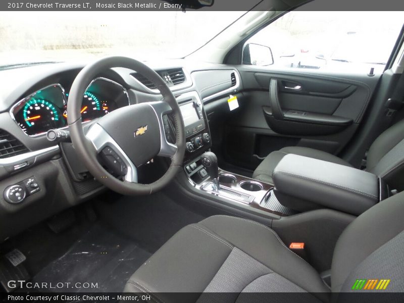 Mosaic Black Metallic / Ebony 2017 Chevrolet Traverse LT