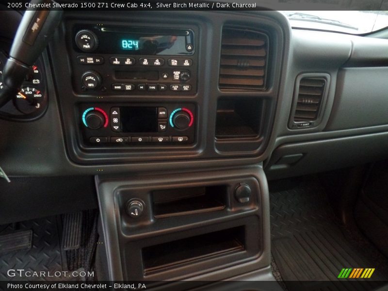 Silver Birch Metallic / Dark Charcoal 2005 Chevrolet Silverado 1500 Z71 Crew Cab 4x4