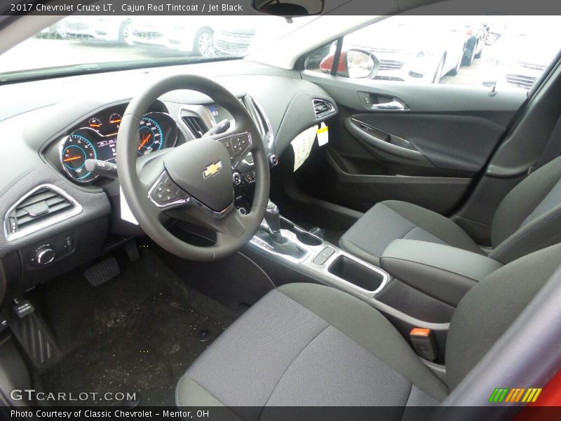 Cajun Red Tintcoat / Jet Black 2017 Chevrolet Cruze LT